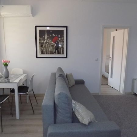 Rivera Apartments-Palasmall Iasi Bagian luar foto