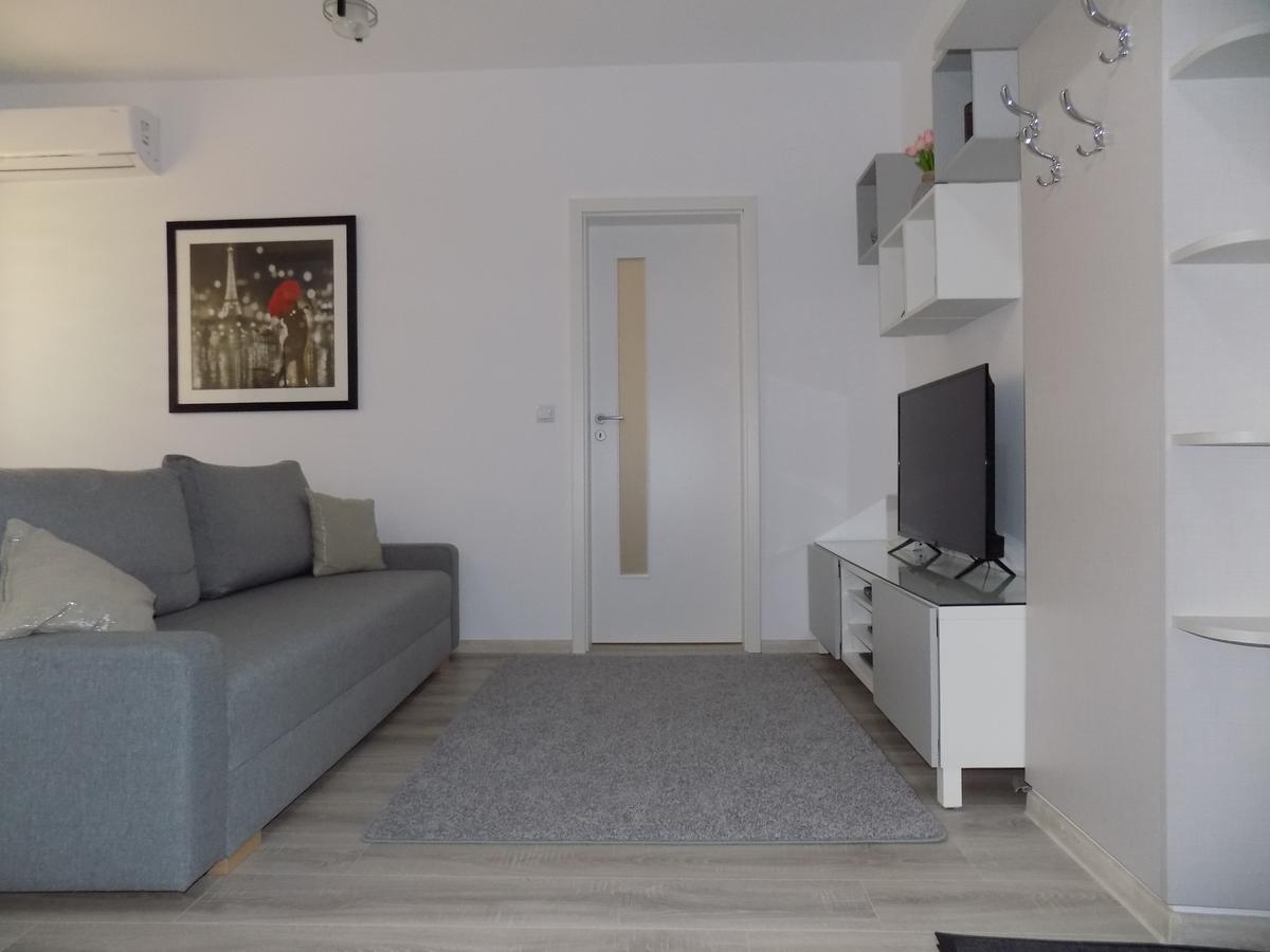 Rivera Apartments-Palasmall Iasi Bagian luar foto
